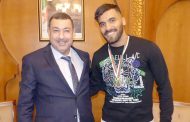تقديرا وعرفانا بما قدمه مع المنتخب الوطني: والي وهران يكرم حسين بن عيادة بالذهب