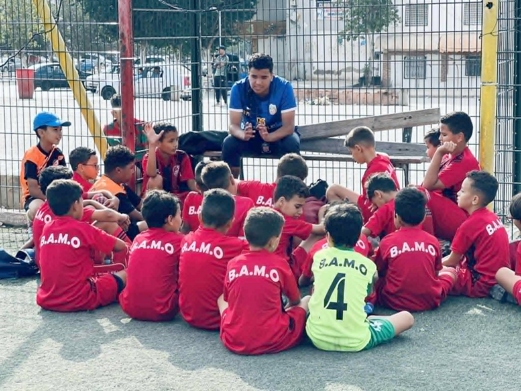 المدرب الشاب دودو محمد يفتح قلبه للروح الرياضية: “مستقبل الكرة مرهون بالعناية بالفئات الشبانية”