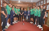 بعد عودته إلى أرض الوطن محملاً بالتاج العربي: المنتخب الوطني لكرة السلة يحظى باستقبال الأبطال